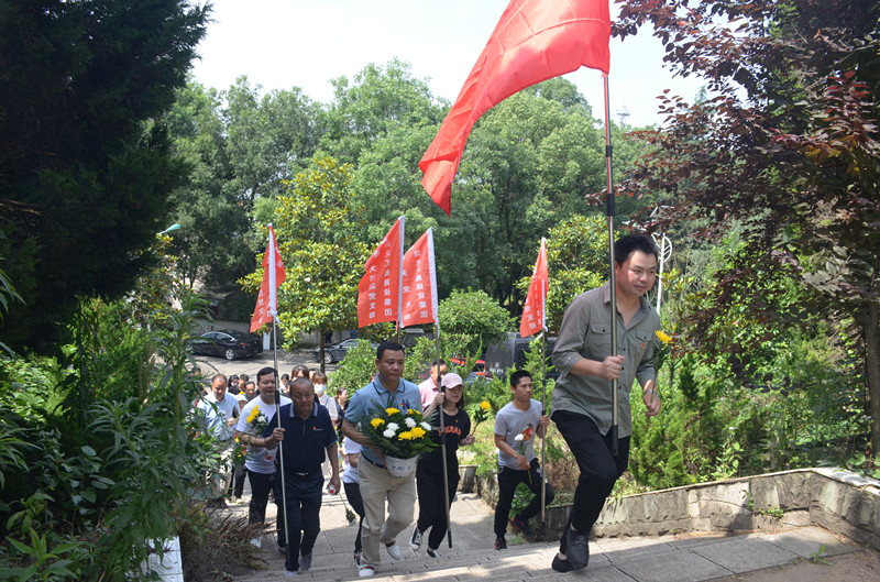 中共湖北汇鑫建设集团委员会  纪念建党100周年红色教育活动(图4)