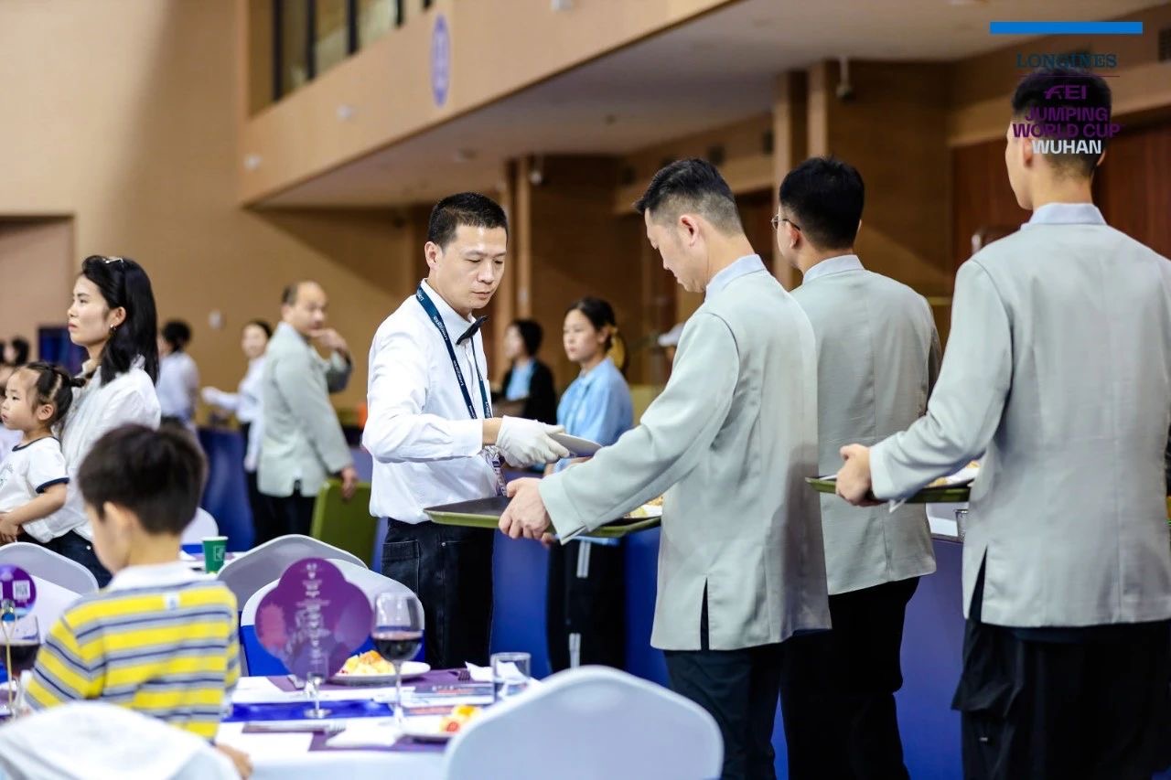 武汉后官湖假日酒店助力2025浪琴表国际马联场地障碍世界杯中国联赛武汉站(图7)
